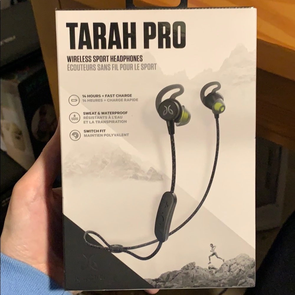 Jaybird Tarah Pro- like new in box